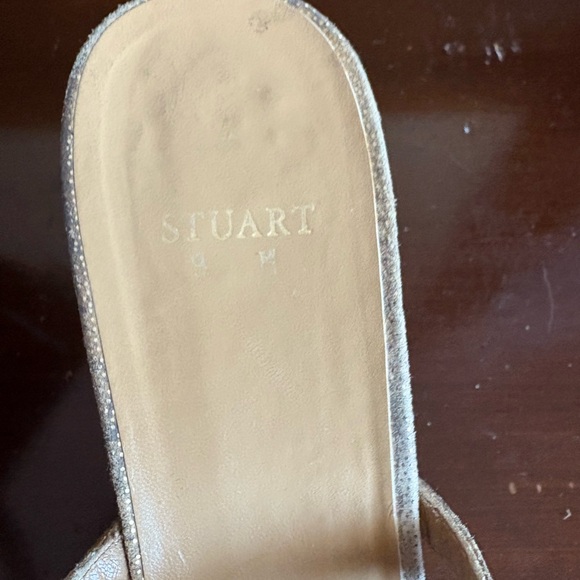 Stuart Weitzman Gold Strappy Heels - Picture 4 of 12